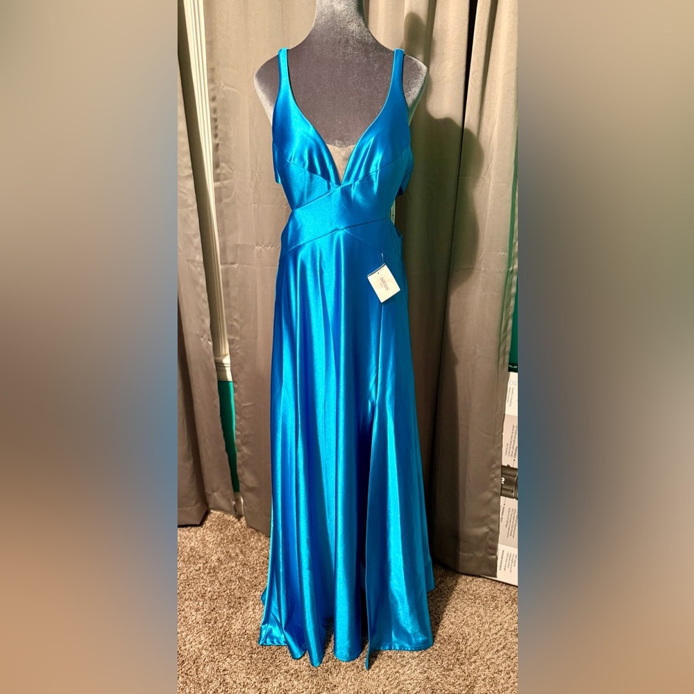 Elegant Blue Satin Evening Gown - Picture 7 of 14